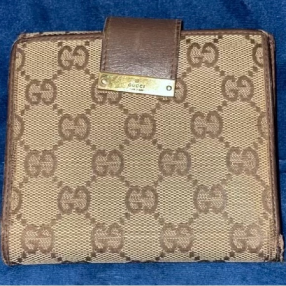 Authentic Gucci GG Wallet Canvas Leather - Picture 2 of 8